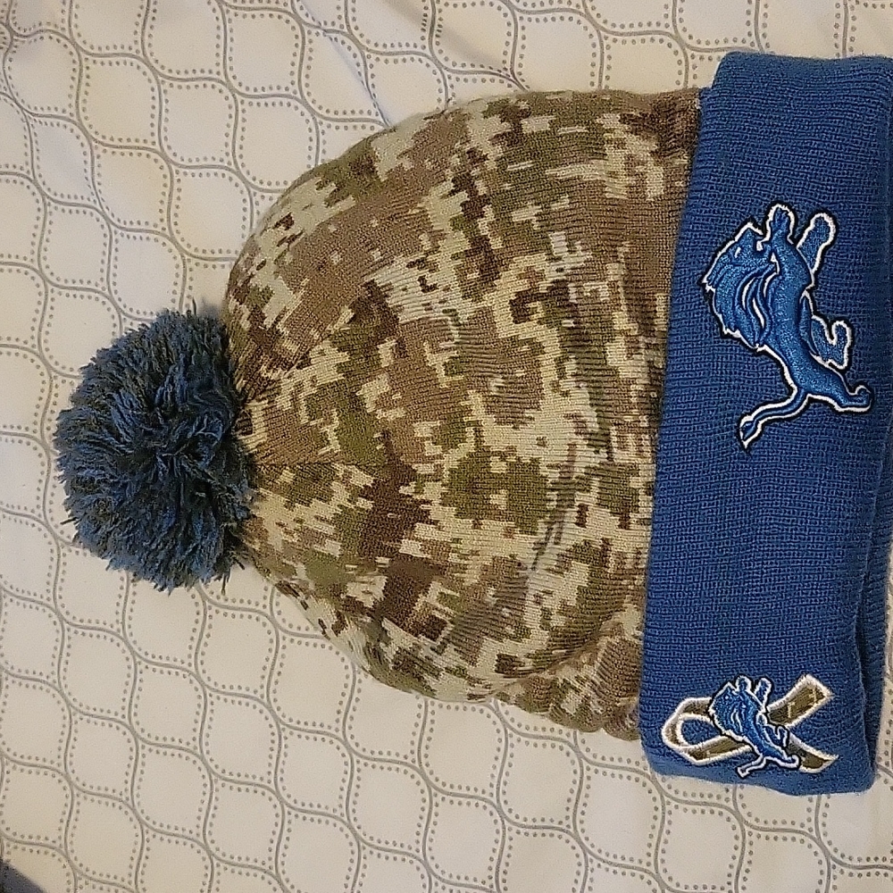 New Era Detroit Lions Salute to Service Winter Hat